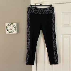 TeK Gear Women’s Athletic Leggings Black White Patterned Workout Legging Medium